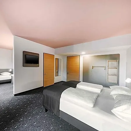 B&B Hotel Dessau Hotel 2*