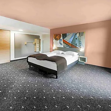 B&B Hotel Dessau Hotel